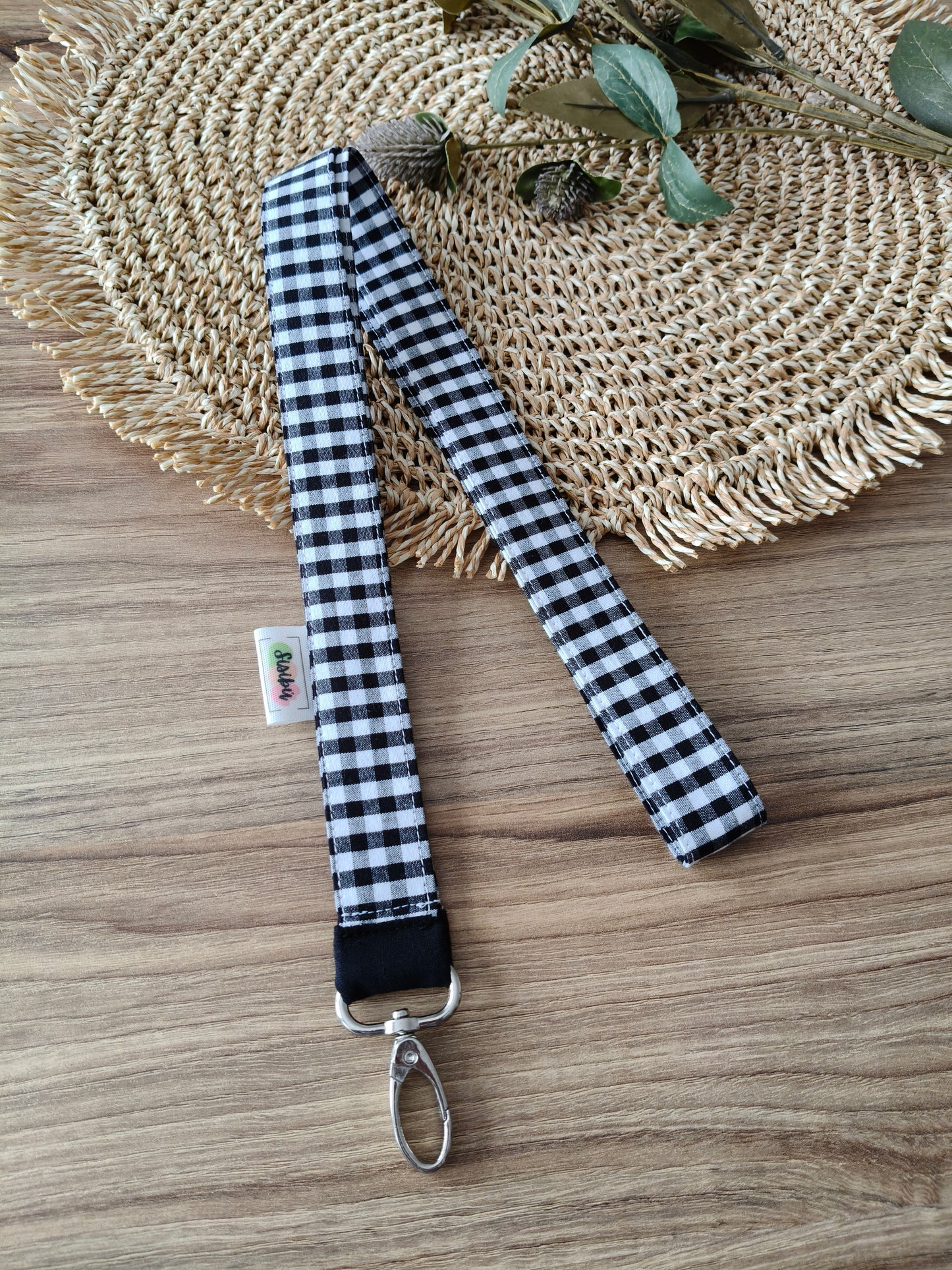 Cuelgallaves vichy negro