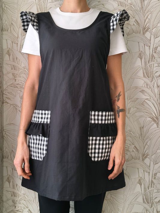 Delantal japones maestra Vichy negro volantes 