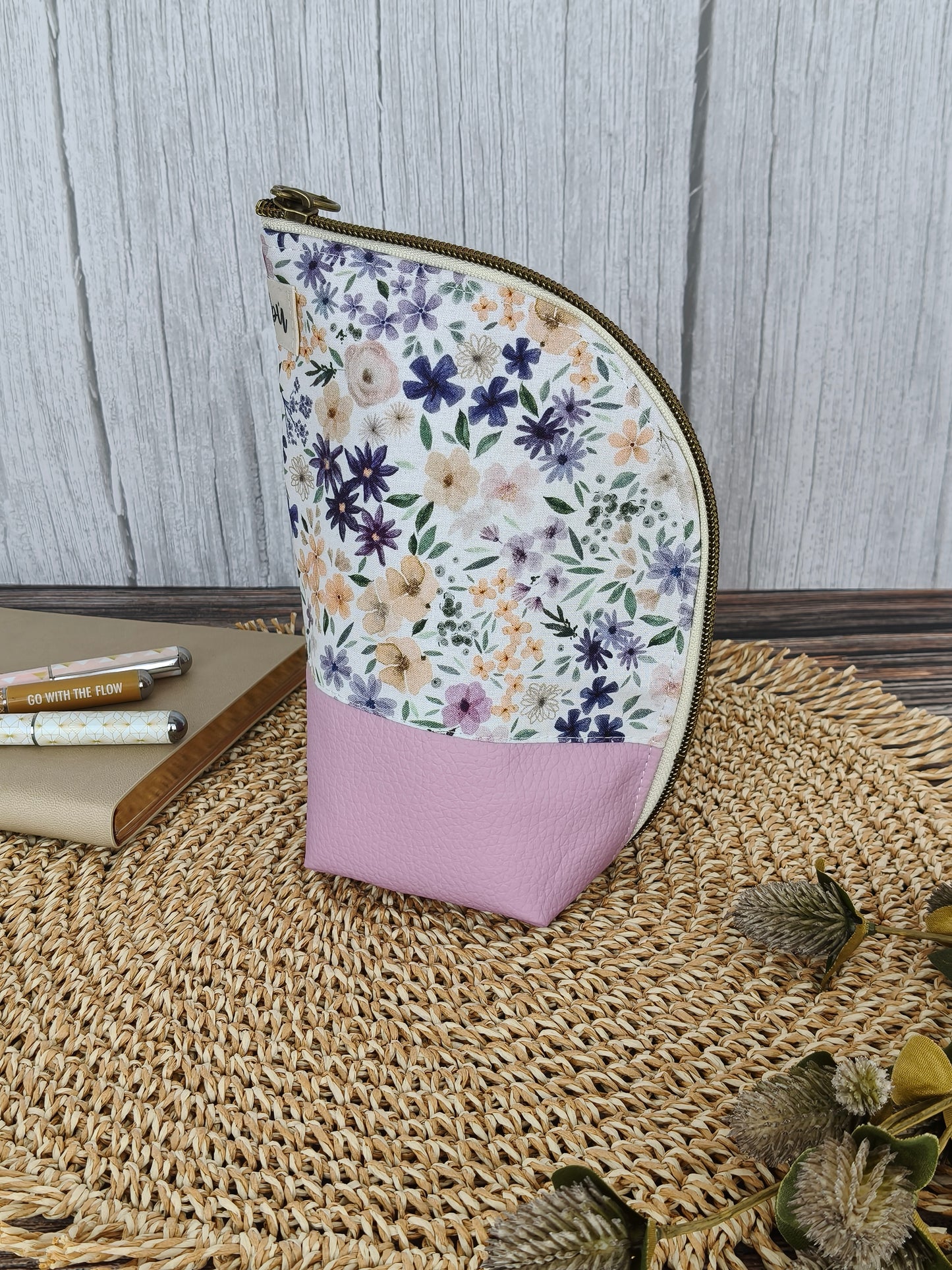 Estuche vertical violeta
